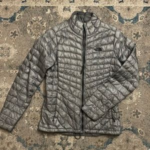 Women’s North Face jacket